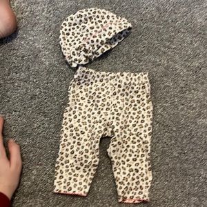 carter’s Newborn leggings with matching hat